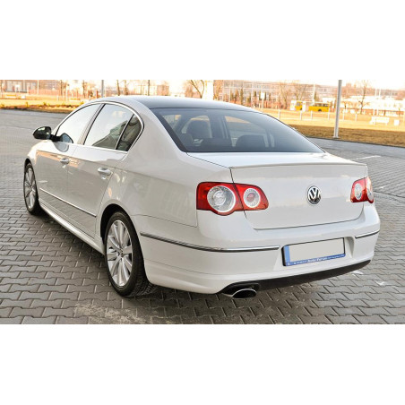 Lo spoiler ha un aspetto piatto da berlina R36 VOLKSWAGEN Passat B6 3C 2005- (Cod. TF-BFT01124)