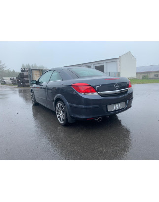 Opel Astra H TwinTop con Ausschnitt Silenziatore posteriore on one si (Cod. F-OP042141-347)
