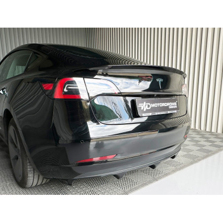 Spoiler per labbra Tesla Modello 3 nero lucido (Cod. MDA-509L)