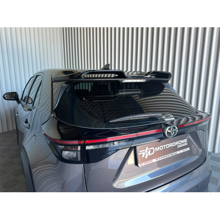 Spoiler sul tetto Toyota Yaris Cross Mk1 primerizzato (Cod. MDA-536P)
