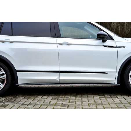 Set minigonne laterali Cup look VW Tiguan Allspace 2 Typ AD1 (Cod. IN-INE-010050DRL-ABS-2)