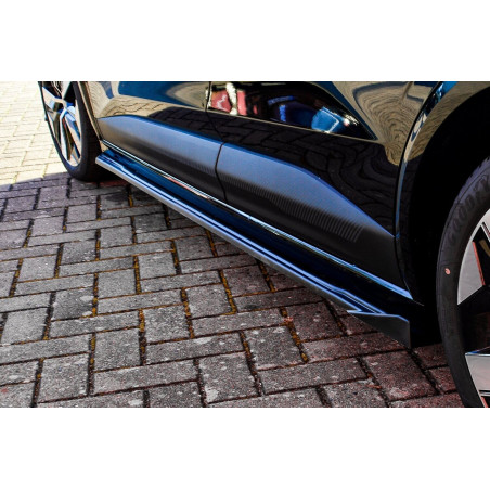 Set minigonne sottoporta con flaps posteriori Renault Megane E-Tech Elektric Typ: RCB (Cod. IN-INE-1