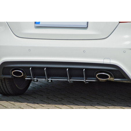 Kit pinne posteriori per diffusore Mercedes Benz A-Klasse  AMG. Line W176 (Cod. IN-INE-20500045AMGLR