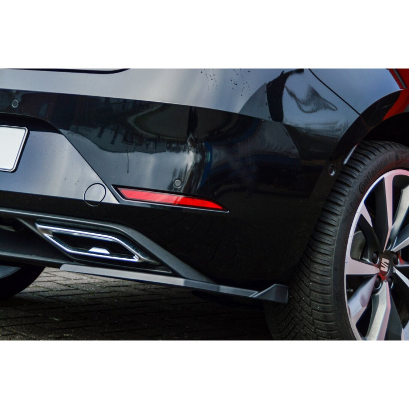 Sottoparaurti posteriori laterali con flaps laterali    Seat Leon 4 ( KL) (Cod. IN-INE-700045DWL/R-A