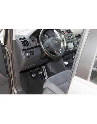 VOLKSWAGEN PASSAT B7 2010-2014 CAMBIO MANUALE RIVESTIMENTI PER PEDALI APPLICATI (Cod. AP-619_A4x4)