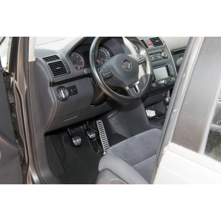 VOLKSWAGEN PASSAT B7 2010-2014 CAMBIO MANUALE RIVESTIMENTI PER PEDALI APPLICATI (Cod. AP-619_A4x4)