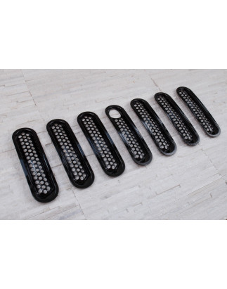 JEEP WRANGLER JK 2007-2018 INSERTI MASCHERINA NERI ABS CON FORO PER SERRATURA (Cod. AP-27984_A4x4)