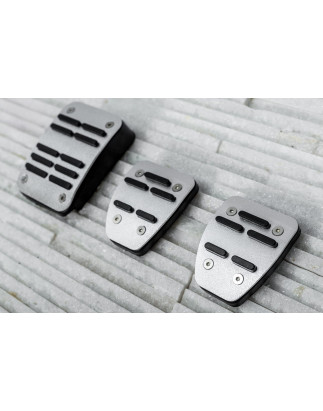 NISSAN QASHQAI 2014-2021 CAMBIO MANUALE RIVESTIMENTI PER PEDALI APPLICATI (Cod. AP-35515_A4x4)