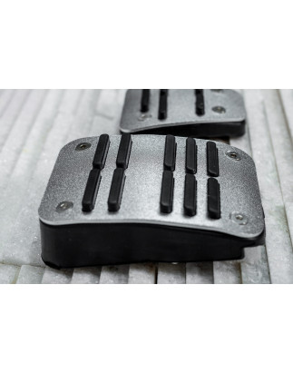 NISSAN QASHQAI 2014-2021 CAMBIO MANUALE RIVESTIMENTI PER PEDALI APPLICATI (Cod. AP-35515_A4x4)