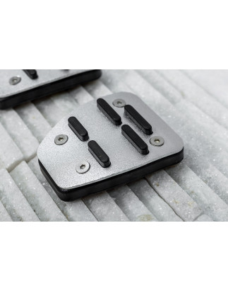 NISSAN QASHQAI 2014-2021 CAMBIO MANUALE RIVESTIMENTI PER PEDALI APPLICATI (Cod. AP-35515_A4x4)