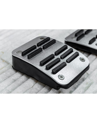 NISSAN QASHQAI 2014-2021 CAMBIO MANUALE RIVESTIMENTI PER PEDALI APPLICATI (Cod. AP-35515_A4x4)