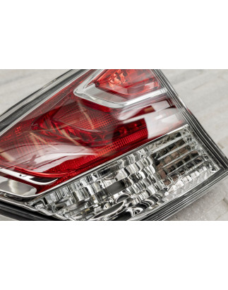 NISSAN X-TRAIL T32 2014-2017 PRE-RESTYLING FANALE POSTERIORE IN PORTELLONE DESTRA 265544CA1A (Cod. A