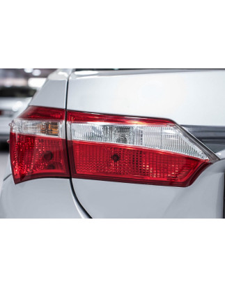 TOYOTA COROLLA XI E16 2013-2016 berlina PRE-RESTYLING FARO PORTELLONE POSTERIORE SINISTRA 8159102530