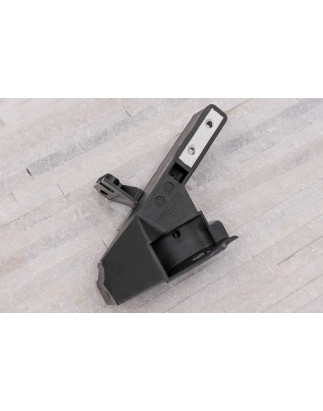 MERCEDES C-CLASS W205 2014-2019 PRE-RESTYLING SUPPORTO SUPPORTO FARI SINISTRO ANTERIORE A2056203401 