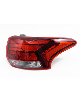 MITSUBISHI OUTLANDER III GF 2015-2021 RESTYLING FANALE POSTERIORE CARROZZERIA LED DESTRA 8330A998 (C