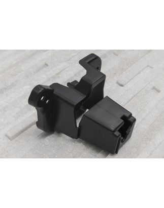 MAZDA 3 III BM 2013-2016 PRE-RESTYLING SUPPORTO SUPPORTO GRIGLIA MASCHERINA DESTRO BJS750153 (Cod. A