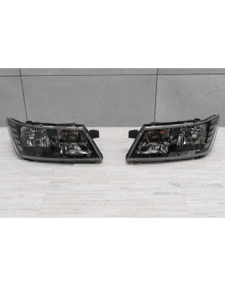 FIAT FREEMONT 2011-2015 FARI ANTERIORI NERI KIT 68200085AB 68200084AB EUROPA (Cod. AP-2E43-382E1_A4x
