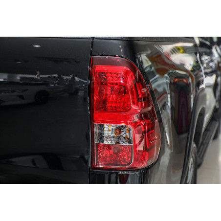 TOYOTA HILUX VIII 2015-2020 PRE-RESTYLING POSTERIORE FARO CARROZZERIA DESTRA 815500K260 (Cod. AP-6D1