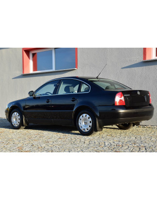 VOLKSWAGEN PASSAT B5 3B 1996-2005 berlina PARASPRUZZI (Cod. AP-EB5D-745FD_A4x4)