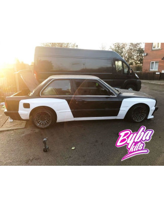 Kit wide body V2 BMW E30 (Cod. S-BE30-WB-02)