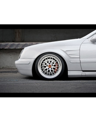 Parafanghi anteriori Mercedes W208 (Cod. S-MW208-FF-01)