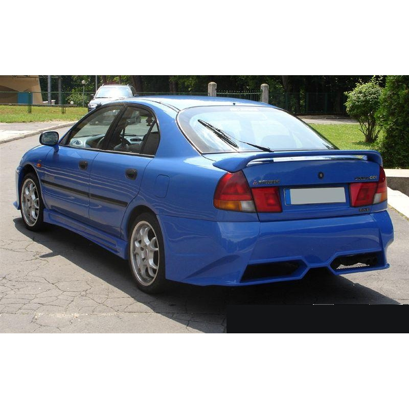 Paraurti posteriore Mitsubishi Carisma 96-99 (Cod. S-MC-R-01)