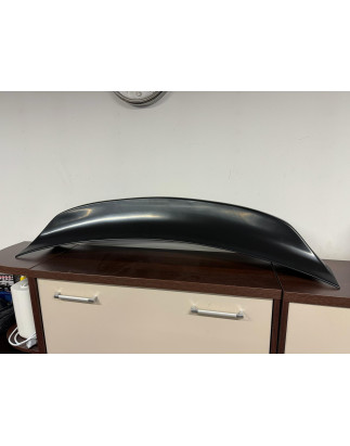 Spoiler baule in plastica ABS Mercedes W204 (Cod. S-MBW204-SP-01-A)
