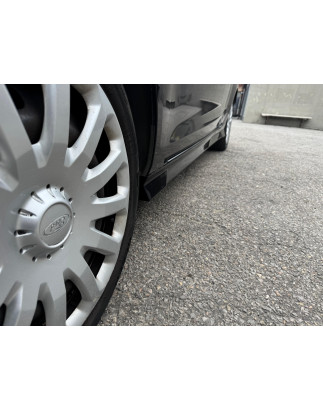 Spoiler sottoparaurti anteriore in plastica ABS Ford Fiesta MK7 (Cod. S-FFIMK7-FSP-01-A)