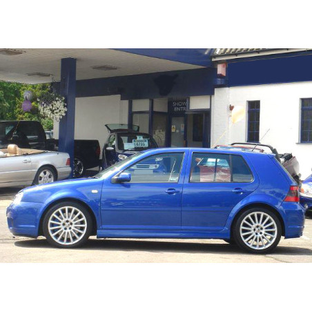 Minigonne laterali Volkswagen Golf 4 stile R32 (5 porte) (Cod. C-C-L-CSP0597)