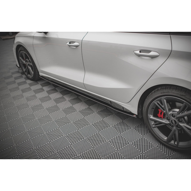 Diffusori minigonne street pro V.1 Audi S3 / A3 S-Line 8Y / 8Y Facelift (Cod. M-AUA38YSLINECNC-SD1B)