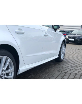 Minigonne laterali Audi A3 8V Sportback 5 porte stile S3 dal 2013 (Cod. C-C-L-CSP1007)