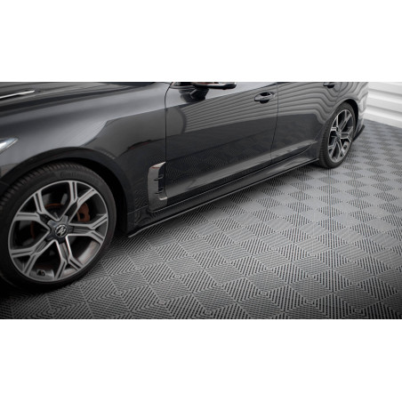 Diffusori minigonne street pro Kia Stinger GT / GT-Line / Standard Mk1 (Cod. M-KIST1GTLINECNC-SD1B)