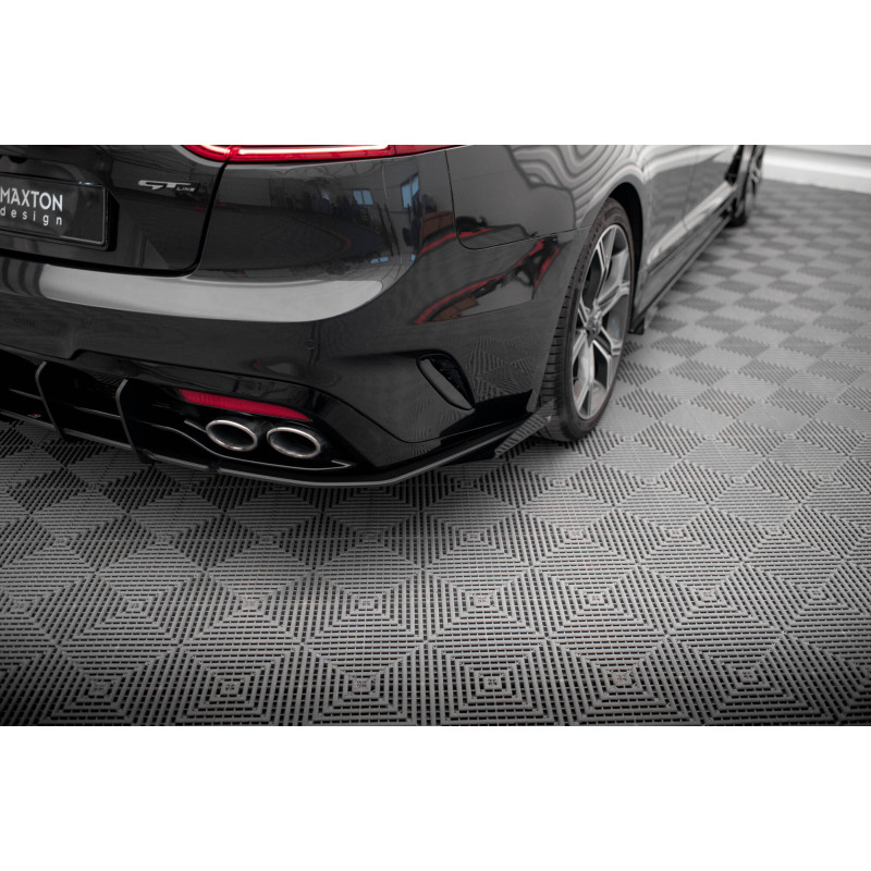 Splitters posteriori laterali Street Pro + Flaps Kia Stinger GT / GT-Line Mk1 (Cod. M-KIST1GTLINECN Splitters posteriori laterali Street Pro + Flaps Kia Stinger GT / GT-Line Mk1 (Cod. M-KIST1GTLINECN