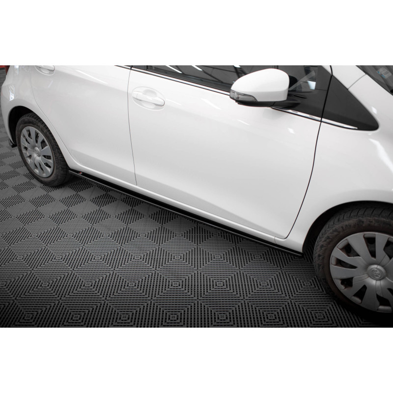 Diffusori minigonne Toyota Yaris Mk3 Facelift (Cod. M-TO-YA-3F2-SD1G)