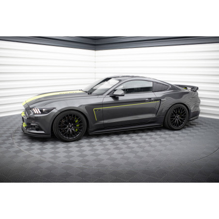 Diffusori minigonne street pro Ford Mustang GT Mk6  (Cod. M-FOMU6GTCNC-SD1B)