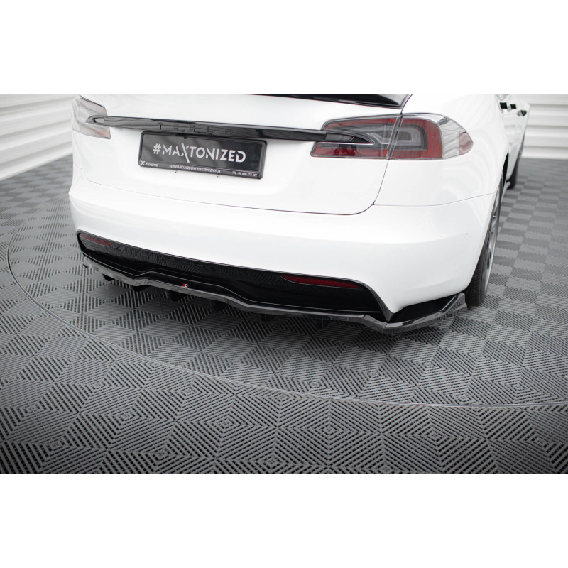 Splitter posteriore (con barre verticali) V.1 Tesla Model S Plaid Mk1 Facelift (Cod. M-TE-MODELS-1F2