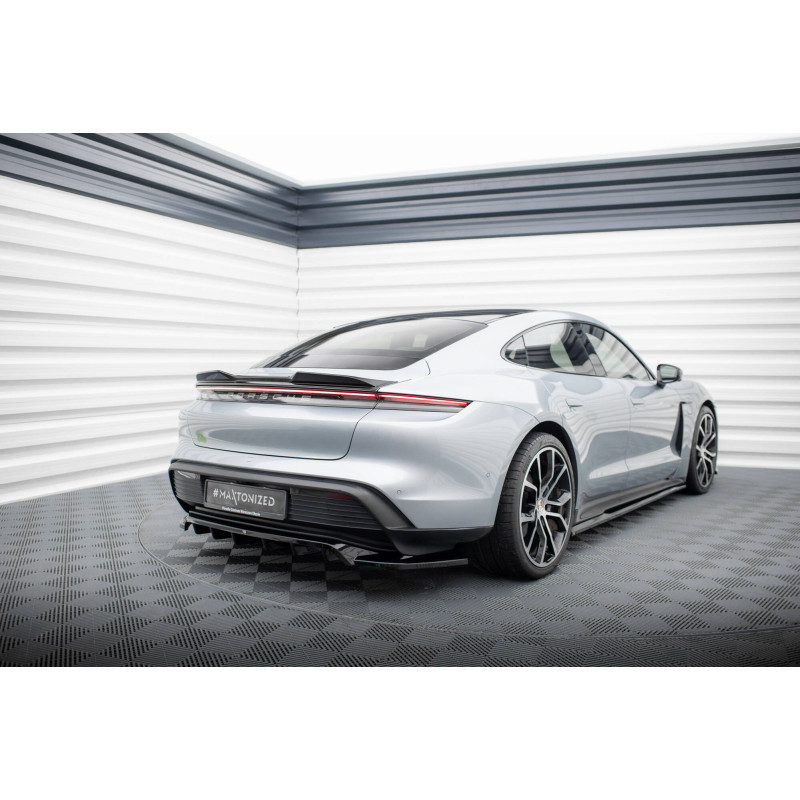 Splitter posteriore (con barre verticali) Porsche Taycan / Taycan 4 / Taycan 4S / Taycan GTS Mk1 (Co