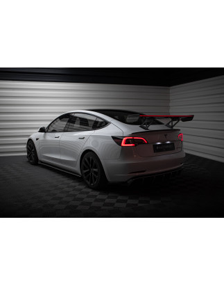 Carbon Spoiler + LED Tesla Model 3 (Cod. M-CF-TE-MODEL3-1-WING5-245-P+LED)