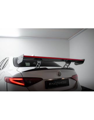 Carbon Spoiler + LED Alfa Romeo Giulia Quadrifoglio (Cod. M-CF-AL-GI-1-QV-INT-WING5-245-P+LED)