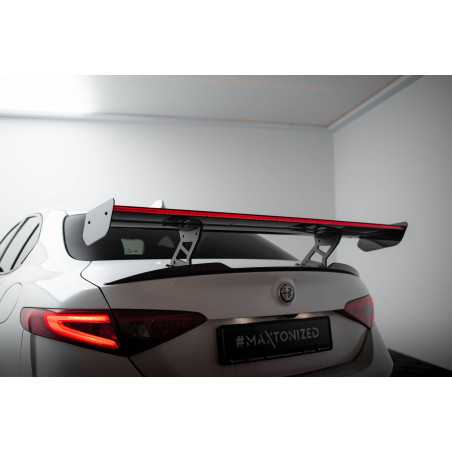 Carbon Spoiler + LED Alfa Romeo Giulia Quadrifoglio (Cod. M-CF-AL-GI-1-QV-INT-WING5-245-P+LED)