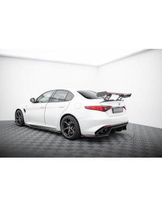 Carbon Spoiler + LED Alfa Romeo Giulia Quadrifoglio (Cod. M-CF-AL-GI-1-QV-INT-WING5-245-P+LED)