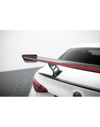 Carbon Spoiler + LED Alfa Romeo Giulia Quadrifoglio (Cod. M-CF-AL-GI-1-QV-INT-WING5-245-P+LED)