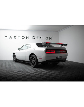 Carbon Spoiler + LED Dodge Challenger Mk3 (Cod. M-CF-DO-CHL-3-INT-WING5-245-P+LED)
