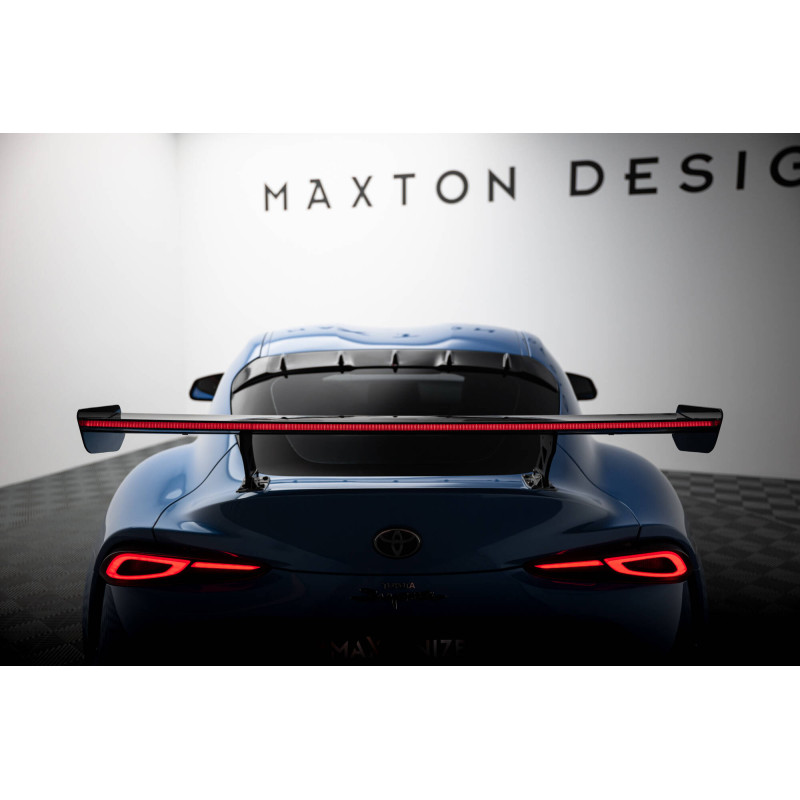 Spoiler in carbonio  + LED Toyota Supra Mk5 (Cod. M-CF-TO-SU-5-WING5-EXT-245-P+LED)