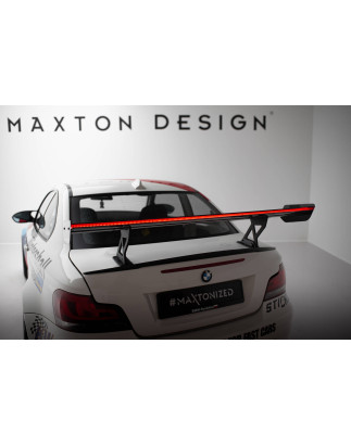 Spoiler in carbonio  V.1 + LED BMW 1 M E82 (Cod. M-CF-BM-1-82-M-WING5-INT-245-P-1+LED)