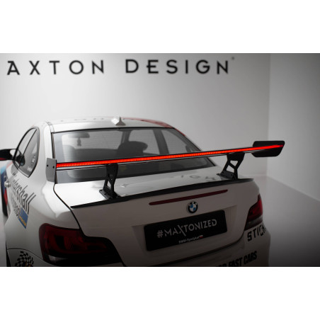 Spoiler in carbonio  V.2 + LED BMW 1 M E82 (Cod. M-CF-BM-1-82-M-WING5-INT-245-P-2+LED)