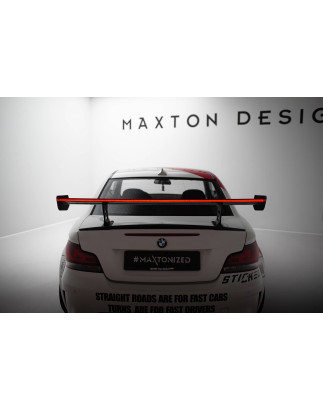 Spoiler in carbonio  V.2 + LED BMW 1 M E82 (Cod. M-CF-BM-1-82-M-WING5-INT-245-P-2+LED)
