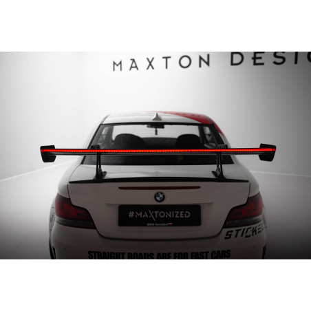 Spoiler in carbonio con supporto superiore + LED BMW 1 M E82 (Cod. M-CF-BM-1-82-M-WING5-UPP-245-P+LE