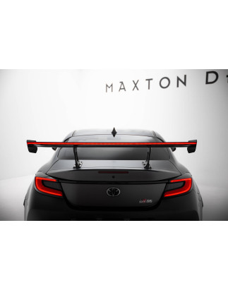 Spoiler in carbonio  + LED Toyota GR86 / Subaru BRZ Mk2 (Cod. M-CF-TO-GR86-1-WING5-INT-245-P-2+LED)