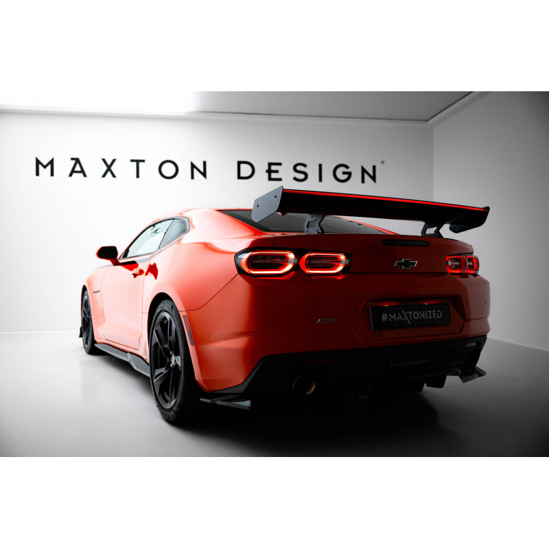 Spoiler in carbonio  + LED Chevrolet Camaro SS Mk6 Facelift (Cod. M-CF-CH-CA-6F-SS-WING5-INT-245-P+L